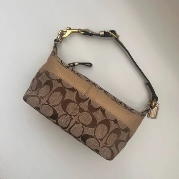 Coach Dark Frame Sunglasses - Picture 1 of 1